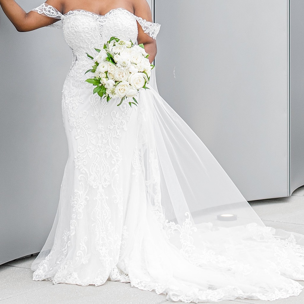Essence of Australia Mermaid Lace Gown